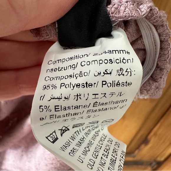 Mauve Eyelet Mock Neck Ruched Sleeveless Top - Large - Picture 7 of 8